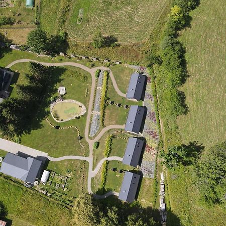 チスナ Leonowka Bieszczady Bed & Breakfast エクステリア 写真