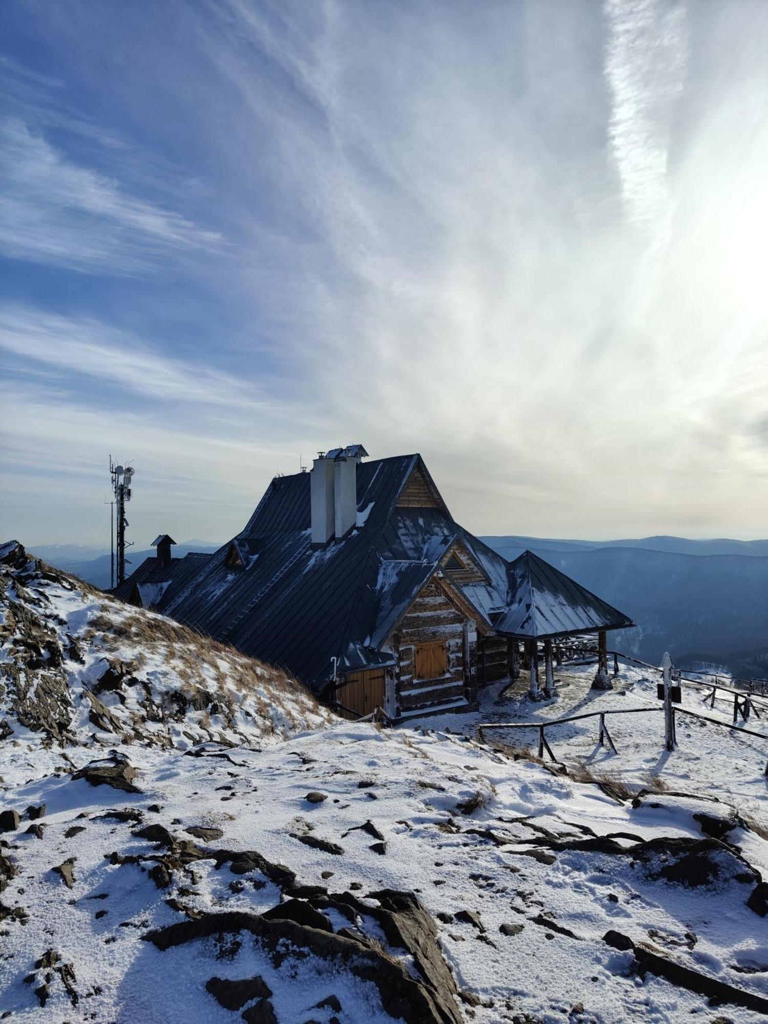 チスナ Leonowka Bieszczady Bed & Breakfast エクステリア 写真